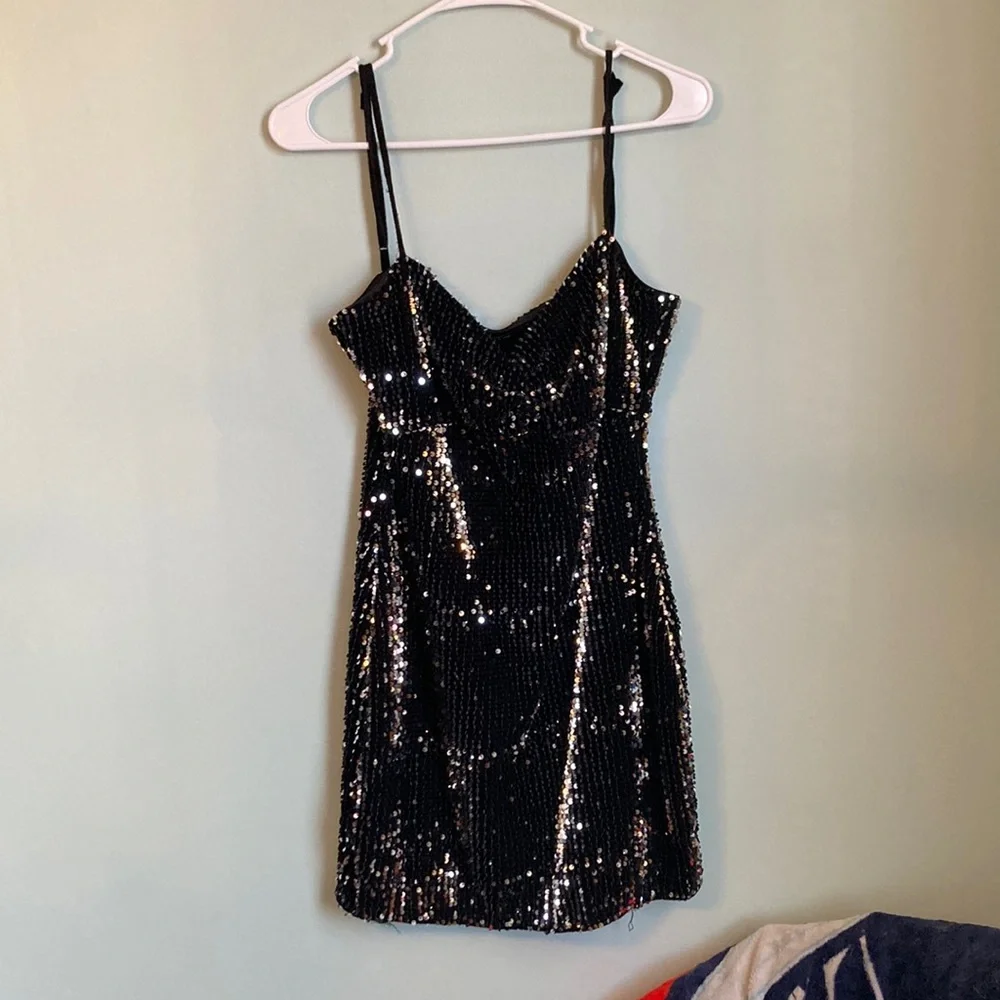 Zara sparkly black dress - Picture 2 of 8